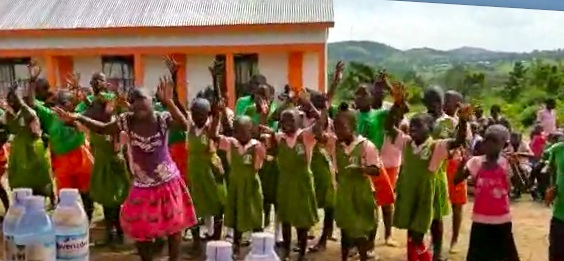 EDAPO students singing and dancing